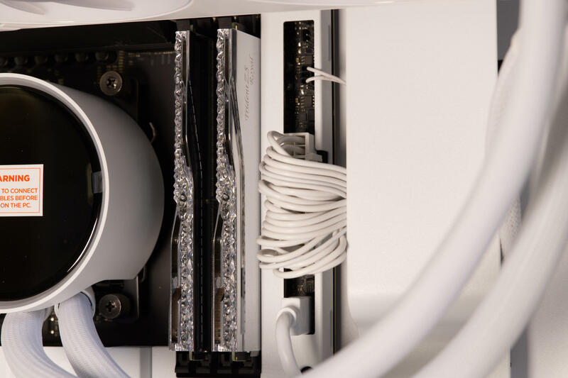 G SKILL Trident Z5 Royal DDR5 im White build G SKILL Trident Z5 Royal DDR5 im White build