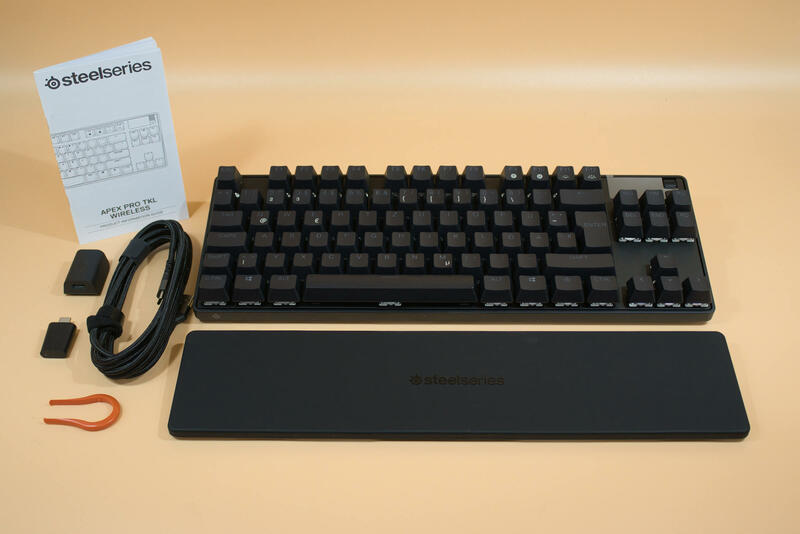 SteelSeries Apex Pro TKL Wireless Lieferumfang SteelSeries Apex Pro TKL Wireless Lieferumfang