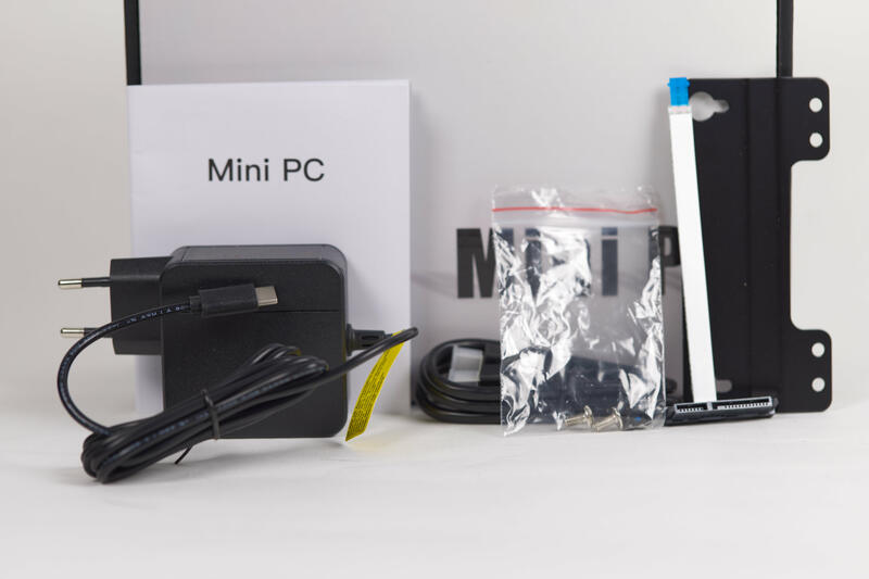 Nipogi AM06 Pro Mini PC Lieferumfang Nipogi AM06 Pro Mini PC Lieferumfang