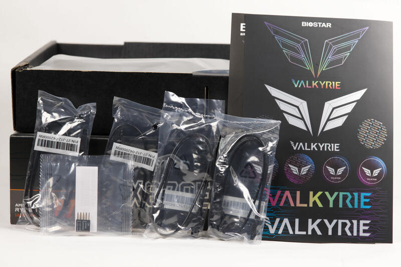 BIOSTAR X870E Valkyrie Lieferumfang BIOSTAR X870E Valkyrie Lieferumfang