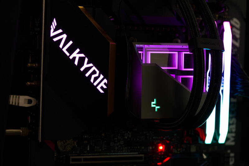BIOSTAR X870E Valkyrie ARGB Beleuchtung 2 BIOSTAR X870E Valkyrie ARGB Beleuchtung 2