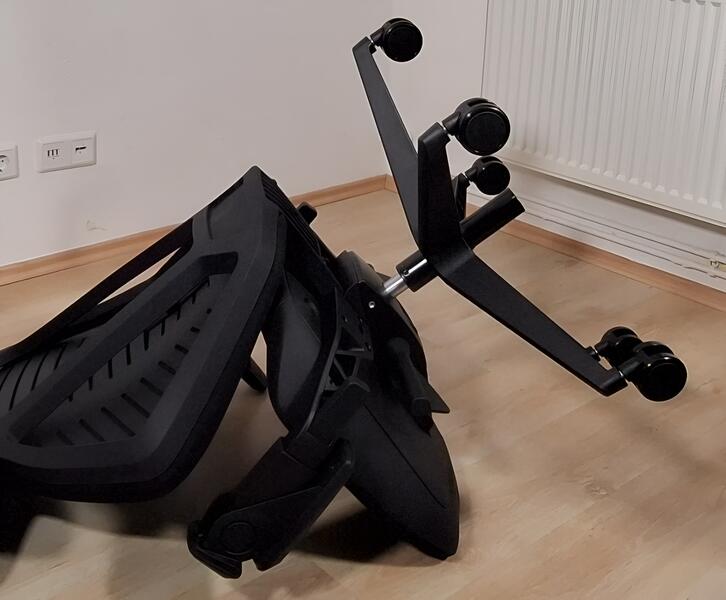 noblechairs DAWN 023 Anbringen der Fußkreuzes an den Stuhl noblechairs DAWN 023 Anbringen der Fußkreuzes an den Stuhl