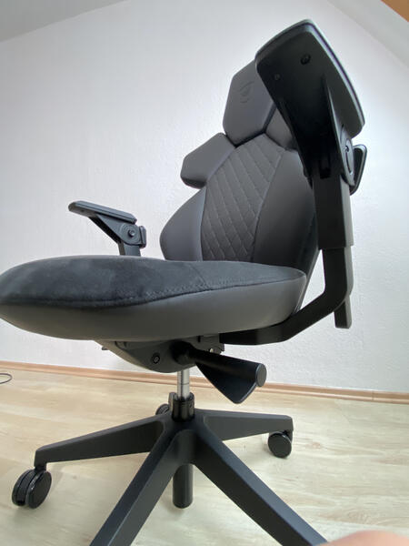 noblechairs DAWN 000 Model 09 noblechairs DAWN 000 Model 09