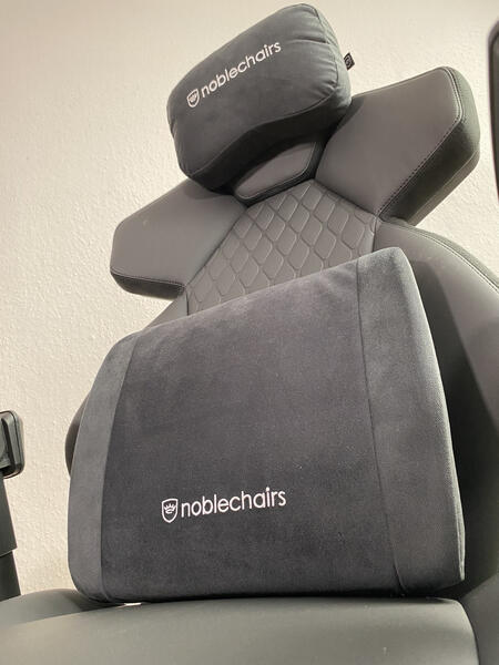 noblechairs DAWN 024 Kissenset 01 noblechairs DAWN 024 Kissenset 01