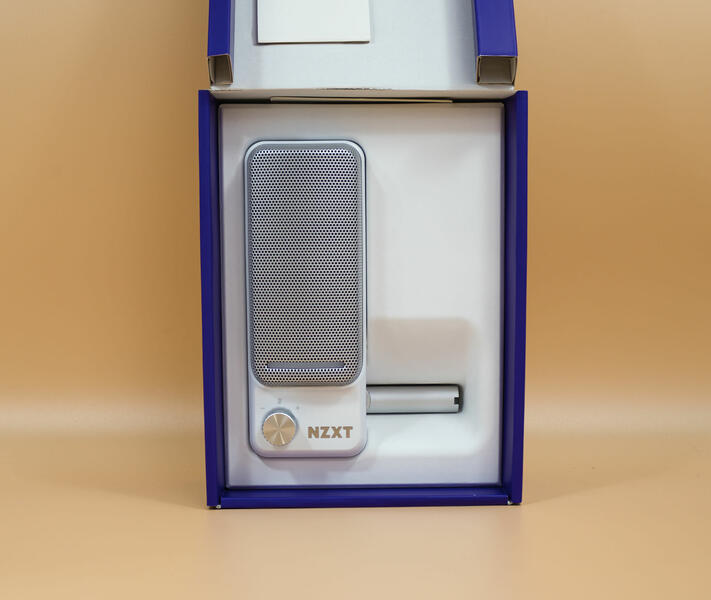 NZXT Capsule Elite Verpackung innerer Aufbau NZXT Capsule Elite Verpackung innerer Aufbau
