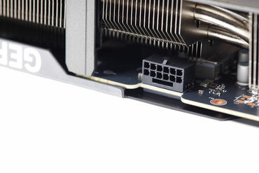 MSI GeForce RTX 5090 32G Gaming Trio OC 12VHPW Anschluss