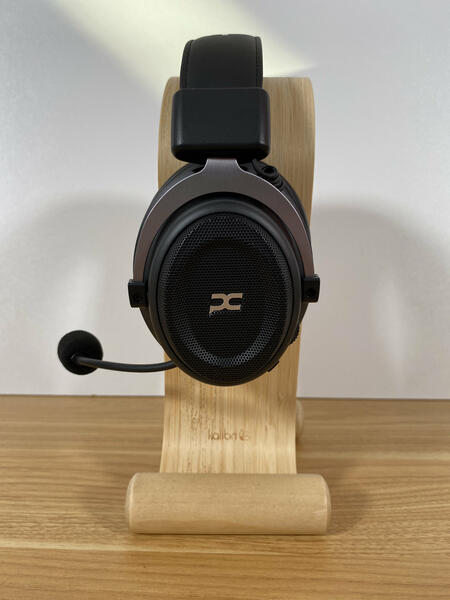 PowerColor ALPHYN AH10 Wireless 004 Headset Seitlich PowerColor ALPHYN AH10 Wireless 004 Headset Seitlich