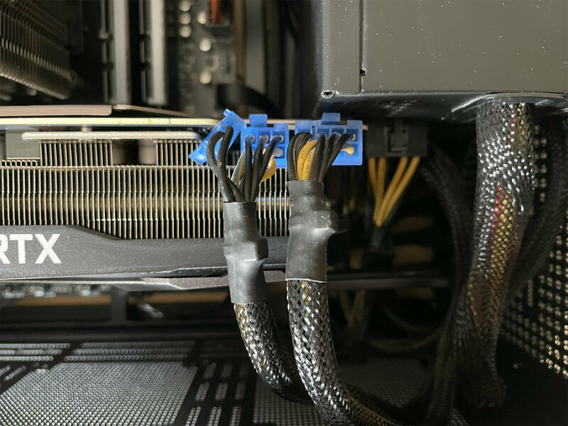 Inter Tech IM 2 Expander Grafikkarte und Netzteil Inter Tech IM 2 Expander Grafikkarte und Netzteil