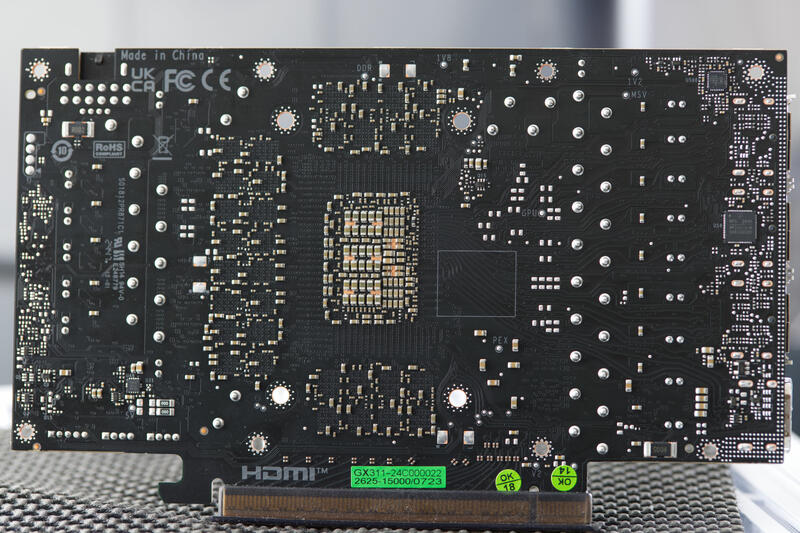 KFA2 GeForce RTX 5080 1Click OC PCB Rückseite KFA2 GeForce RTX 5080 1Click OC PCB Rückseite