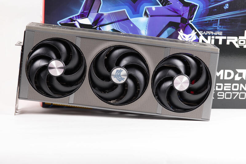 Sapphire Radeon RX 9070 XT Nitro+ Grafikkarte Sapphire Radeon RX 9070 XT Nitro+ Grafikkarte
