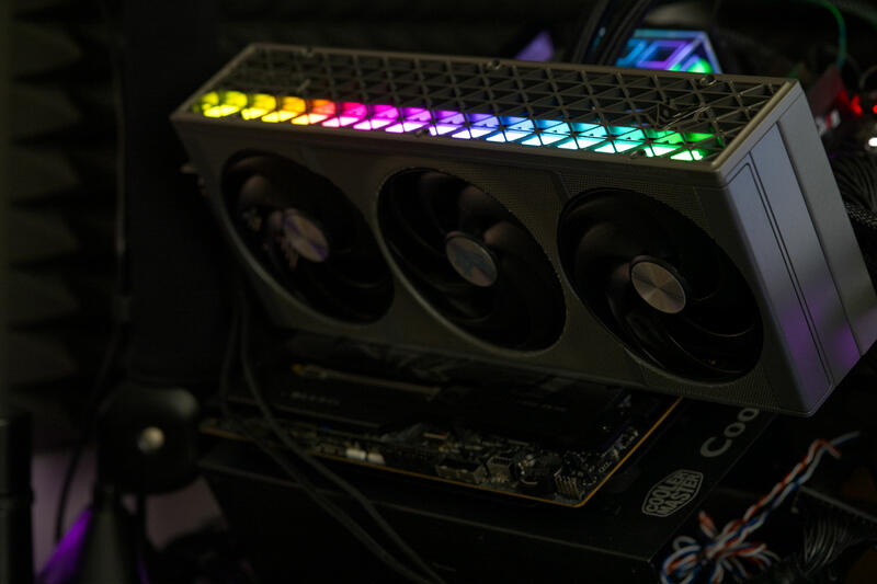 Sapphire Radeon RX 9070 XT Nitro+ ARGB Sapphire Radeon RX 9070 XT Nitro+ ARGB
