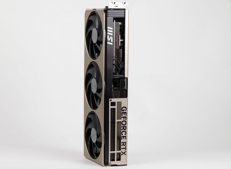 MSI GeForce RTX 5070 12G INSPIRE 3X Fazit MSI GeForce RTX 5070 12G INSPIRE 3X Fazit