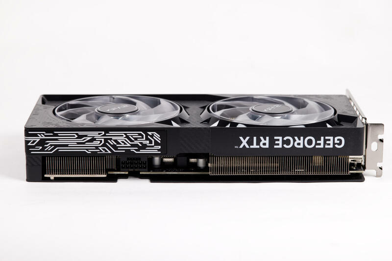 KFA2 GeForce RTX 5070 1Click OC Seite 1