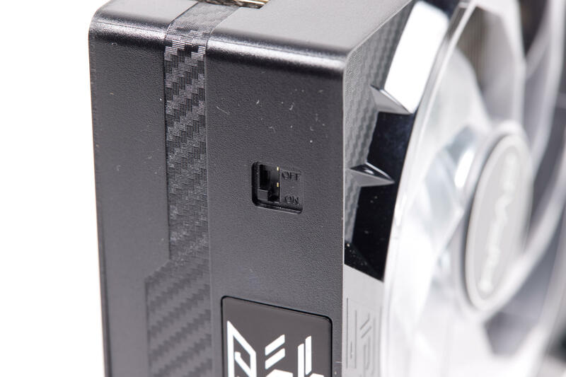 KFA2 GeForce RTX 5070 1Click OC Switch