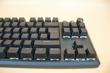 Corsair K70 RGB TKL Detail 1 Drehregler rechte seite