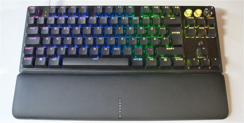 Corsair K70 RGB TKL Beleuchtet Regenbogenfarben Corsair K70 RGB TKL Beleuchtet Regenbogenfarben