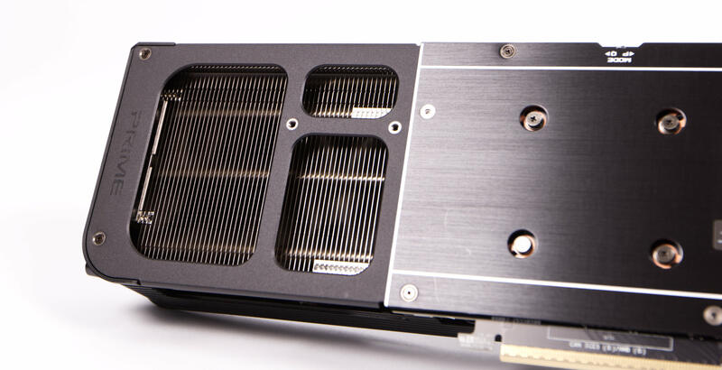 ASUS GeForce RTX 5060 Ti Prime OC Aussparung Rückseite