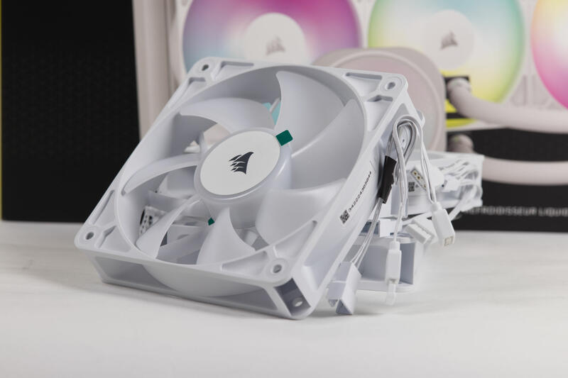 Corsair Nautilus 360 RS ARGB Lüfter Corsair Nautilus 360 RS ARGB Lüfter