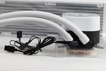 Corsair Nautilus 360 RS ARGB Wasserblock mit Schläuchen