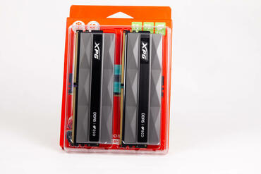 XPG Lancer NEON RGB 32GB Lieferumfang
