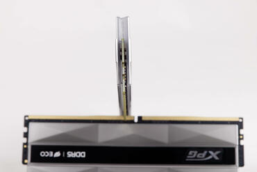 XPG Lancer NEON RGB 32GB Aufbau