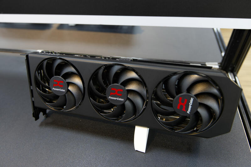 PowerColor Radeon RX 9060 XT Hellhound auf Computex PowerColor Radeon RX 9060 XT Hellhound auf Computex