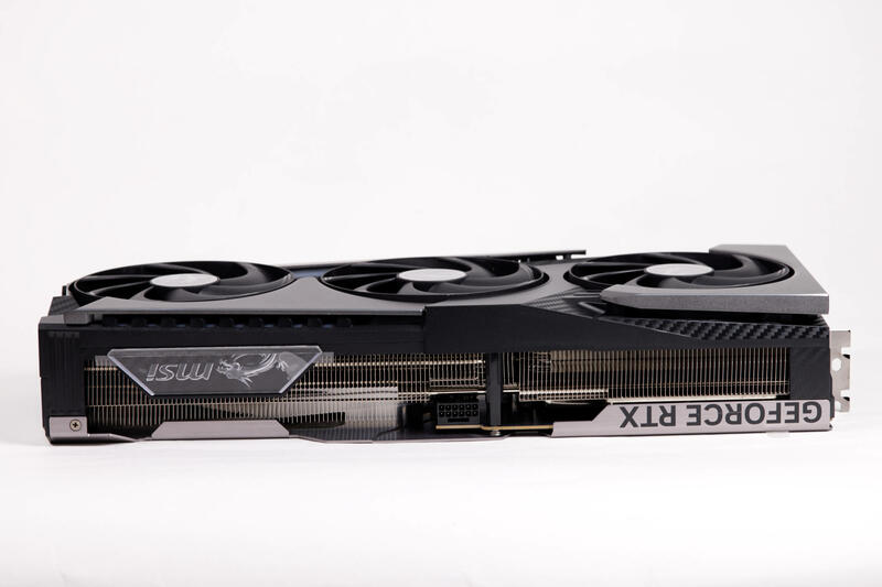 MSI GeForce RTX 5070 Ti Vanguard Seitenansicht