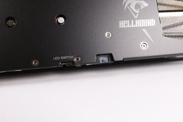 PowerColor Radeon RX 9060 XT Hellhound LED Switch
