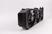 PowerColor Radeon RX 9060 XT Hellhound Seitenansicht