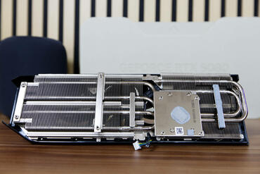 PowerColor Radeon RX 9060 XT Hellhound Kühler