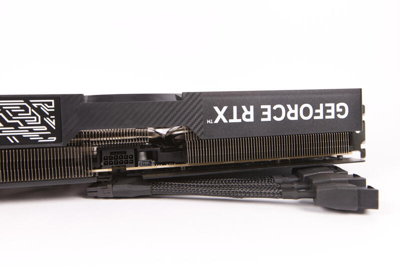 KFA2 GeForce RTX 5070 Ti 12V 2x6 Stromstecker KFA2 GeForce RTX 5070 Ti 12V 2x6 Stromstecker