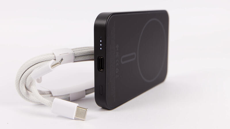 Kuxiu S2 Solid State Powerbank Lieferumfang Kuxiu S2 Solid State Powerbank Lieferumfang
