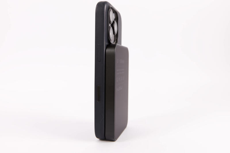 Kuxiu S2 Solid State Powerbank Seitenansicht Kuxiu S2 Solid State Powerbank Seitenansicht