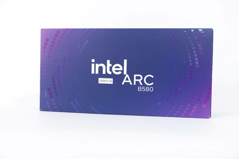 Intel Arc B580 Verpackung Intel Arc B580 Verpackung