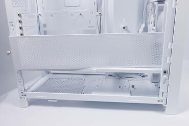 Corsair FRAME 4000 RS ARGB untere Kammer