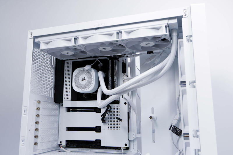 Corsair FRAME 4000 RS ARGB AIO Einbau Corsair FRAME 4000 RS ARGB AIO Einbau