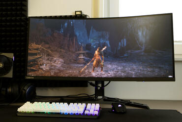 Lenovo Legion R34w 30 Wukong 1