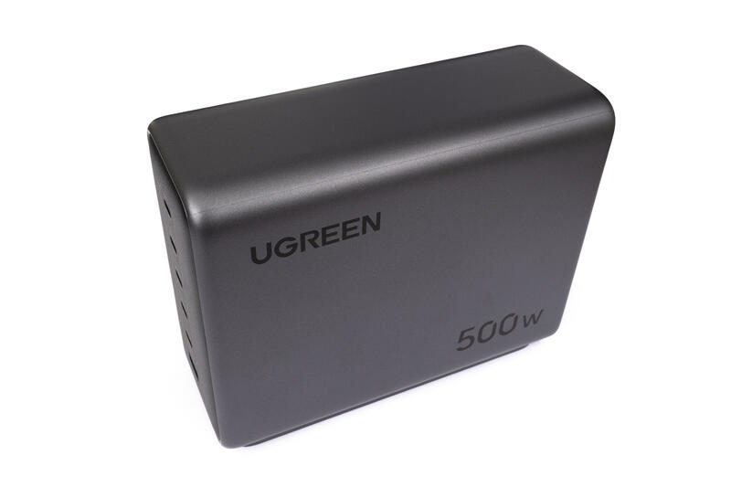 UGREEN Nexode 500W Seitenansicht 1