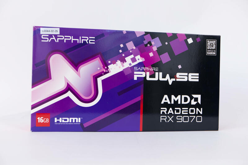 Sapphire Radeon RX 9070 Pulse Verpackung Sapphire Radeon RX 9070 Pulse Verpackung