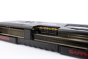 Sapphire Radeon RX 9070 Pulse PCIe Stromstecker