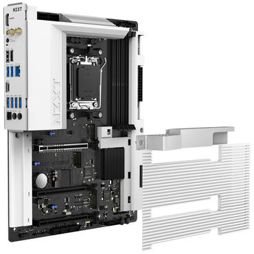 NZXT N7 B850 Abdeckungen und Design darunter