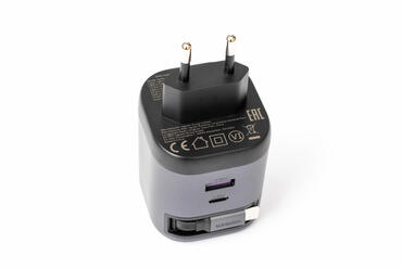UGREEN Nexode 65W Ladegerät Schuko Stecker