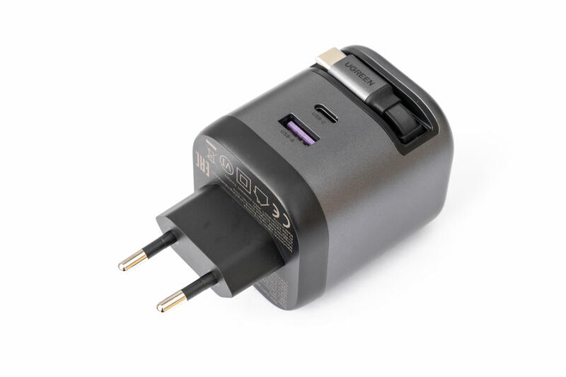 UGREEN Nexode 65W Ladegerät Rückseite UGREEN Nexode 65W Ladegerät Rückseite