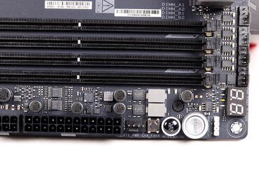 ASUS ROG Crosshair X870E HERO Switche und mehr