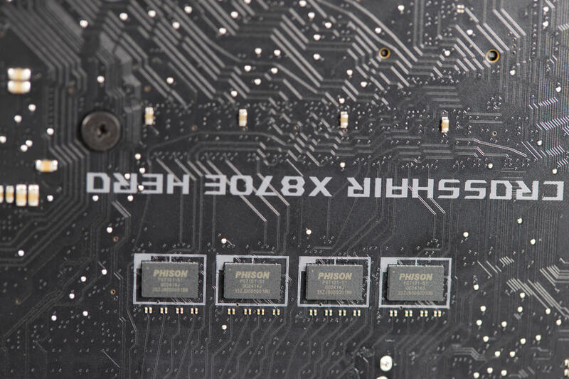 ASUS ROG Crosshair X870E HERO Phison Controller