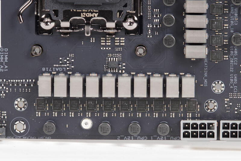 ASUS ROG Crosshair X870E HERO Spannungsversorgung 2