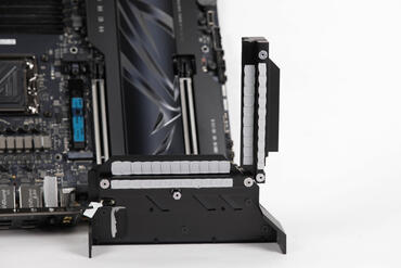 ASUS ROG Crosshair X870E HERO SpaWa Kühler