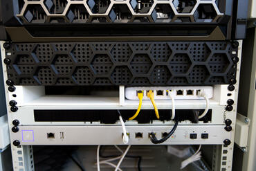 19 Zoll BRUSH PANEL 1U GREY AK 1101 S (AK 1101 S) 2