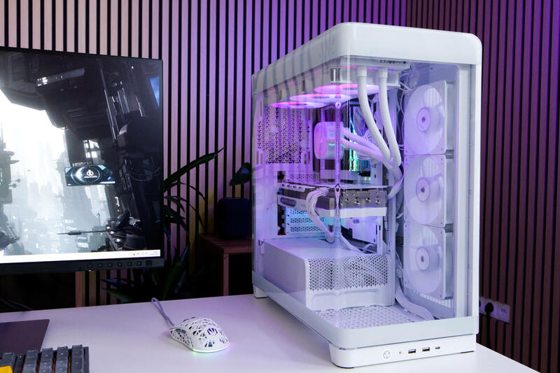 CORSAIR Black Friday 2025 Angebote: Rabatte auf Gehäuse, Kühlung, Stühle, Netzteile und Peripheriegeräte