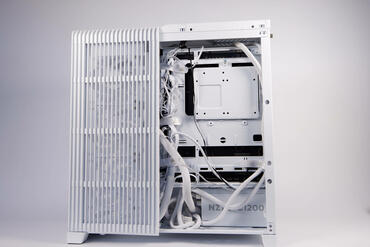 Corsair FRAME 4500X RSR ARGB Kabelmanagement 2